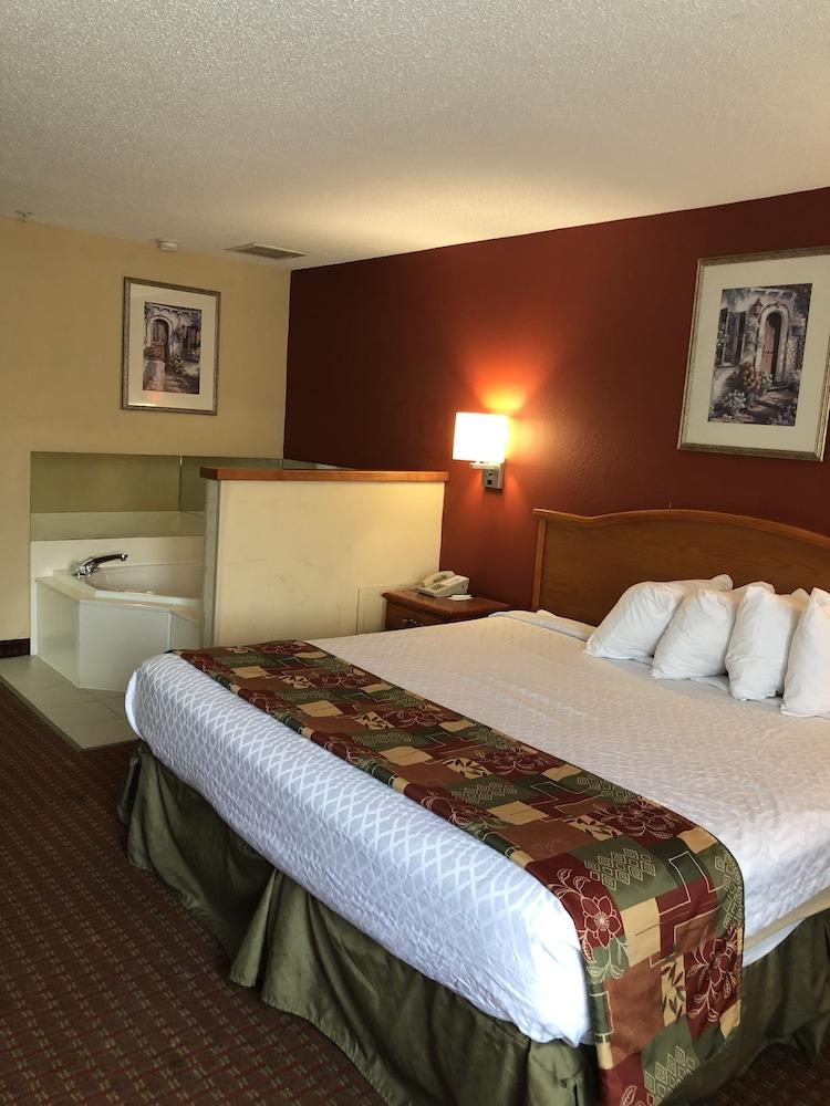 Millennium Inn Ellisville Esterno foto