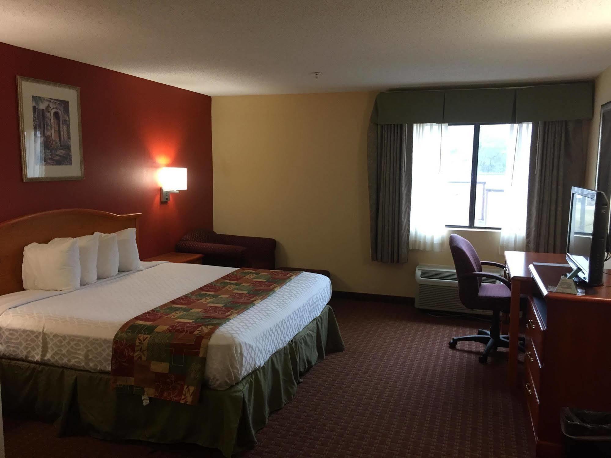 Millennium Inn Ellisville Esterno foto